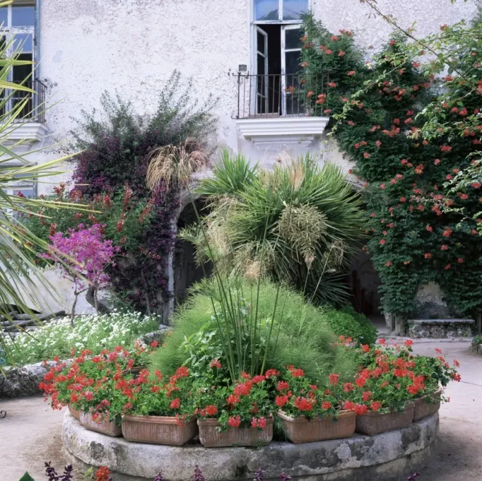 Framed Print : Garden of the Villa Rufolo Framed Print : Garden of the Villa Rufolo