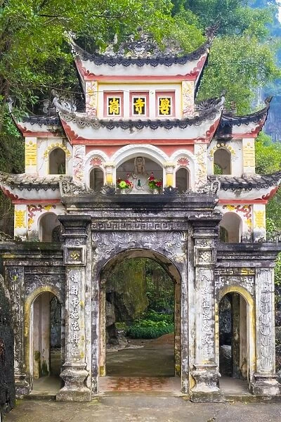 Gate of Bich Dong Pagoda, Hoa Lu District, Ninh Binh Province, Vietnam, Indochina