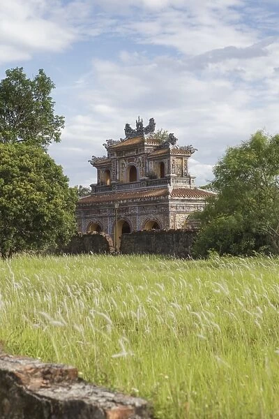 A gate at the Imperial Citadel, Hue, UNESCO World Heritage Site, Vietnam, Indochina, Southeast Asia, Asia