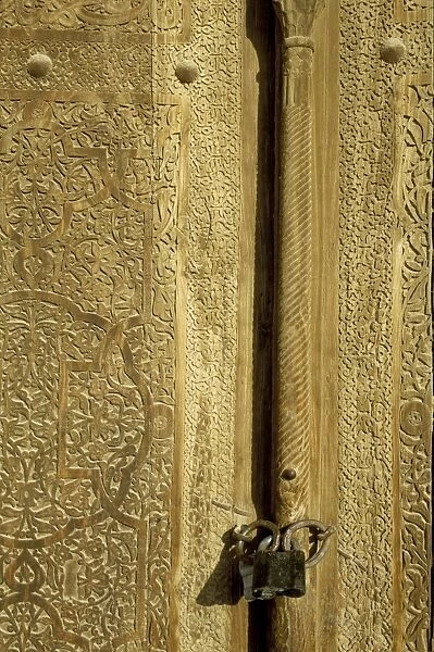 Detail of the gate of the Kunya Ark