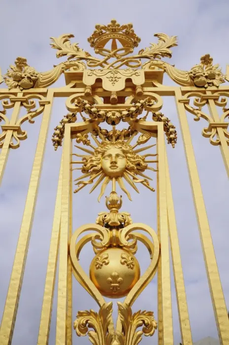 Framed Print : Detail of gate to Royal Courtyard, with image of Louis XIV, Chateau of Versailles Framed Print : Detail of gate to Royal Courtyard, with image of Louis XIV, Chateau of Versailles