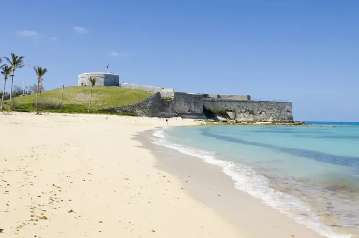 Framed Print : Gates Bay (St. Catherines Beach) with Fort St. Catherine in background
