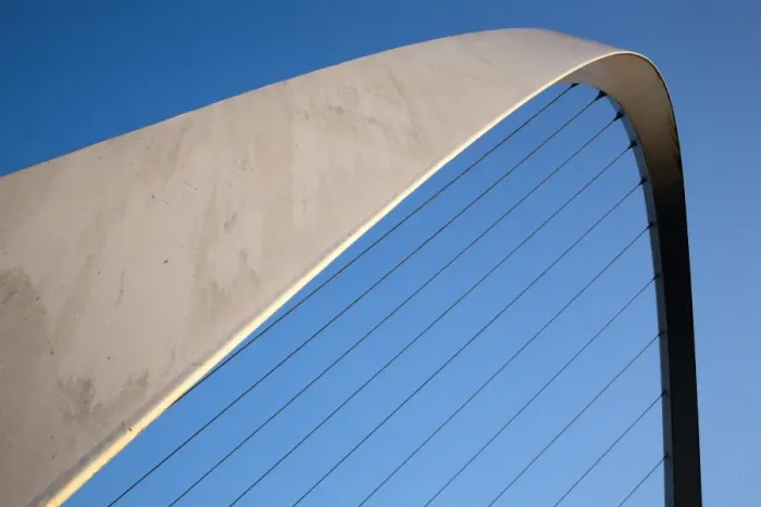 Framed Print : Gateshead Millennium Bridge between Newcastle and Gateshead, Tyne and Wear, England, United Kingdom, Europe Framed Print : Gateshead Millennium Bridge between Newcastle and Gateshead, Tyne and Wear, England, United Kingdom, Europe