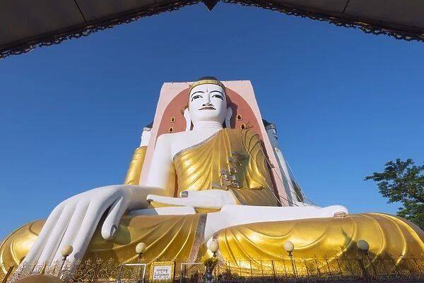 Gautama Buddha, Four Faces paya, Kyaik Pun Paya, Bago, Myanmar (Burma), Asia