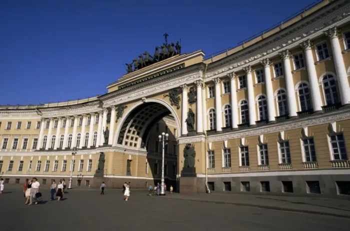 Framed Print : Former General Staff building and Triumphal Arch surrounds Framed Print : Former General Staff building and Triumphal Arch surrounds