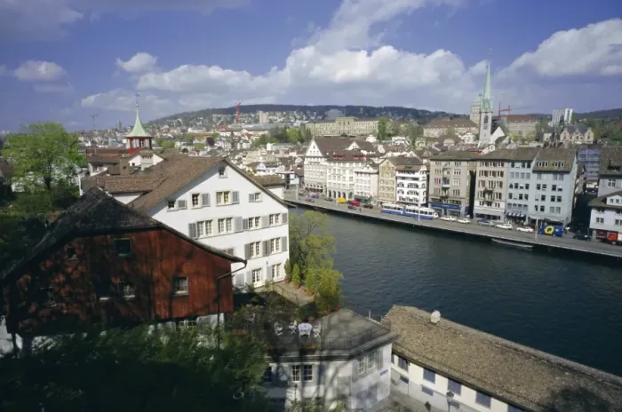 Framed Print : General view from Lindenhof of the city across the Zimmat River Framed Print : General view from Lindenhof of the city across the Zimmat River