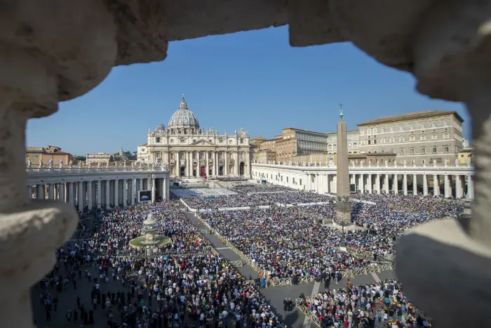 Framed Print : A General view of St. Peters Square during a Canonization Mass, Vatican City, Rome Framed Print : A General view of St. Peters Square during a Canonization Mass, Vatican City, Rome