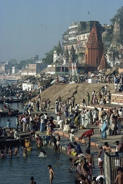 Ghats on the River Ganges, Varanasi, Uttar Pradesh state, India, Asia