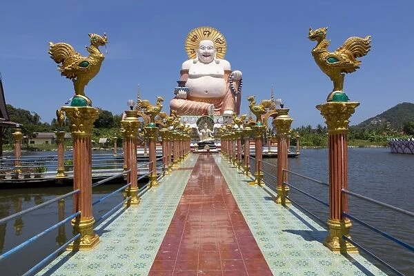 Giant Buddha image at Wat Plai Laem on the North East coast of Koh Samui, Thailand, Southeast Asia, Asia
