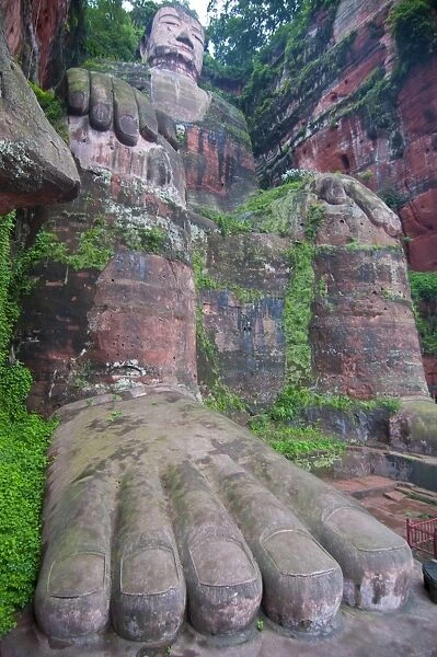 The giant Buddha of Leshan, UNESCO World Heritage Site, Sichuan, Tibet, China, Asia