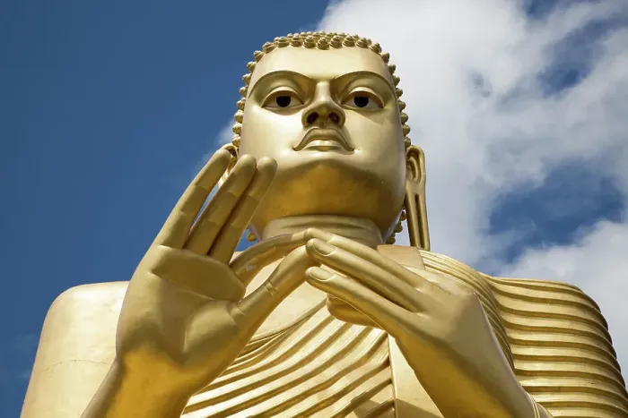 Framed Print : Giant Golden Buddha statue at Dambulla cave temple complex, UNESCO World Heritage Site, Sri Lanka, Asia Framed Print : Giant Golden Buddha statue at Dambulla cave temple complex, UNESCO World Heritage Site, Sri Lanka, Asia