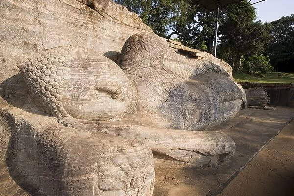 Giant reclining image of the Buddha entering Nirvana