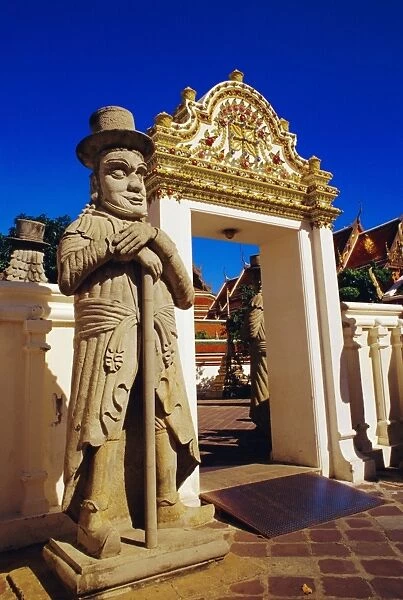 Giant stone statue of Farang Guard