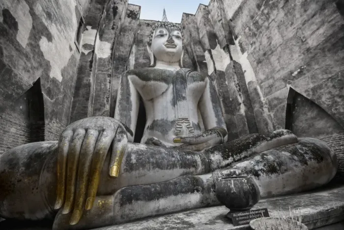 Framed Print : A giant Sukhothai era sitting Buddha, Wat Si Chum, Sukhothai Historical Park, UNESCO Framed Print : A giant Sukhothai era sitting Buddha, Wat Si Chum, Sukhothai Historical Park, UNESCO