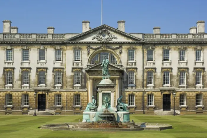 Framed Print : Gibbs Building with statue of King Henry VI, Kings College, Cambridge, Cambridgeshire Framed Print : Gibbs Building with statue of King Henry VI, Kings College, Cambridge, Cambridgeshire