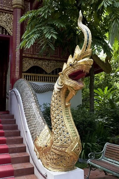 Gilded dragon outside Wat Phra Kaew temple, Chiang Rai, Northern Thailand, Thailand, Southeast Asia, Asia