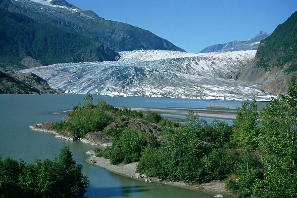 Glacier flowing from the Juneau Icefield to the proglacial lake