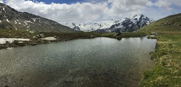 Glacier Forni and alpine lake, Valfurva, Lombardy, Italy, Europe