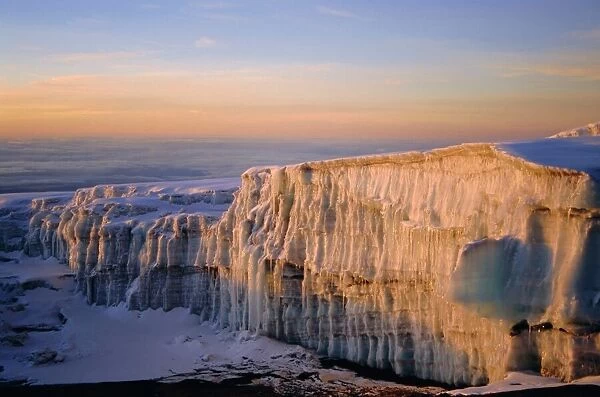 Glacier at sunrise on summit of Mount Kibo, 5895m, Killimanjaro National Park