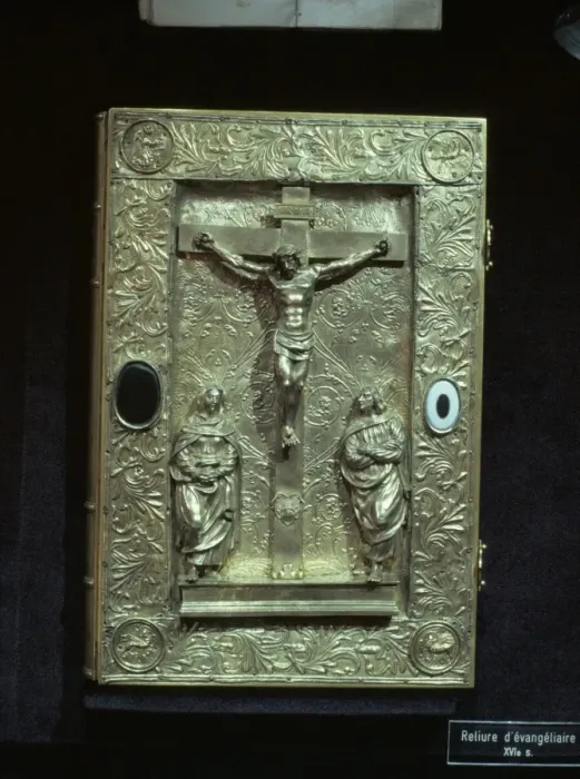 Framed Print : Gold book binding dating from the 16th century showing Christian scene of crucifixion Framed Print : Gold book binding dating from the 16th century showing Christian scene of crucifixion