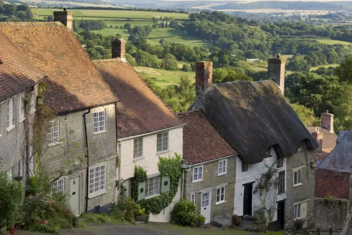 Framed Print : Gold Hill, and view over Blackmore Vale, Shaftesbury, Dorset, England, United Kingdom, Europe Framed Print : Gold Hill, and view over Blackmore Vale, Shaftesbury, Dorset, England, United Kingdom, Europe