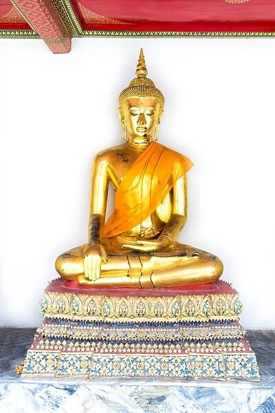 Golden Buddha image, Wat Pho, Bangkok, Thailand, Southeast Asia, Asia