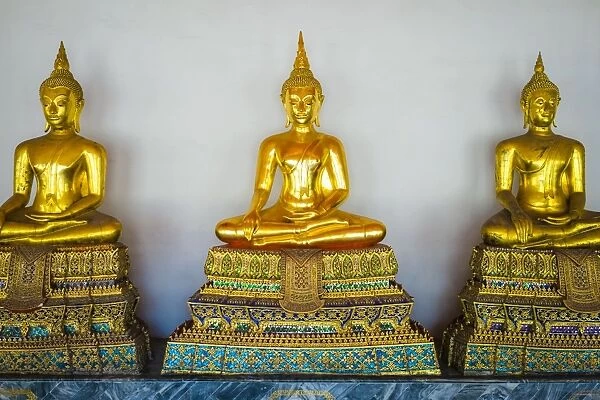 Golden Buddha statues, Wat Pho (Temple of the Reclining Buddha), Bangkok, Thailand
