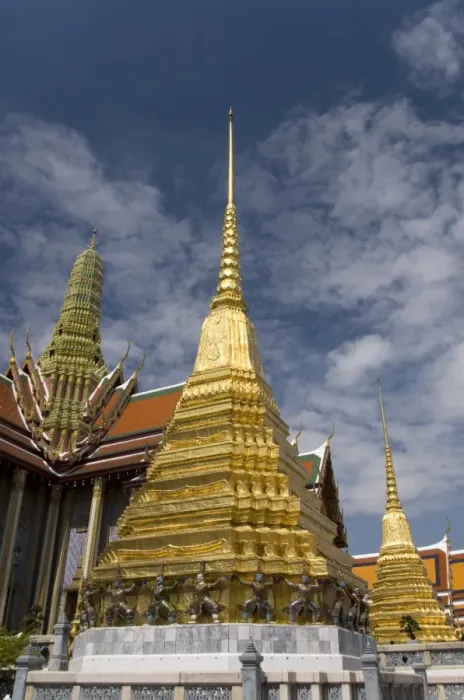 Framed Print : Golden chedi, Wat Phra Kaeo Complex (Grand Palace Complex), Bangkok, Thailand, Southeast Asia, Asia Framed Print : Golden chedi, Wat Phra Kaeo Complex (Grand Palace Complex), Bangkok, Thailand, Southeast Asia, Asia