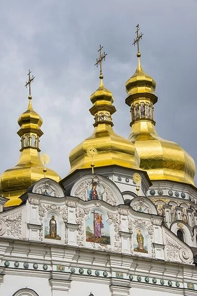 The golden domes of the Domition Cathedral in the Kiev-Pechersk Lavra, UNESCO World Heritage Site, Kiev (Kyiv), Ukraine, Europe