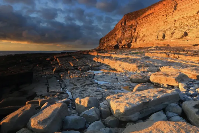 Framed Print : Golden evening light on limestone cliffs, Dunraven Bay, Southerndown, Vale of Glamorgan, Wales, United Kingdom Framed Print : Golden evening light on limestone cliffs, Dunraven Bay, Southerndown, Vale of Glamorgan, Wales, United Kingdom
