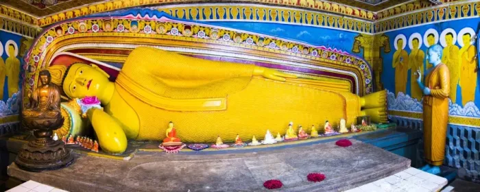 Framed Print : Golden reclining Buddha at Temple of the Tooth (Temple of the Sacred Tooth Relic) in Kandy, Sri Lanka, Asia Framed Print : Golden reclining Buddha at Temple of the Tooth (Temple of the Sacred Tooth Relic) in Kandy, Sri Lanka, Asia