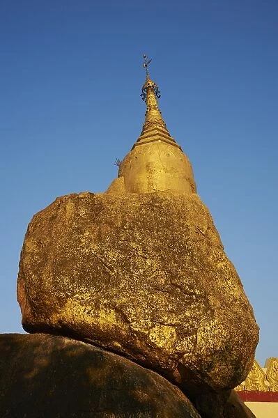 The Golden Rock of Nwa La Bo, Mawlamyine (Moulmein), Mon State, Myanmar (Burma), Asia
