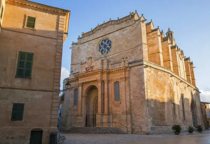 Framed Print : Golden sandstone facade of the Cathedral of Santa Maria, sunrise, Ciutadella (Ciudadela) Framed Print : Golden sandstone facade of the Cathedral of Santa Maria, sunrise, Ciutadella (Ciudadela)