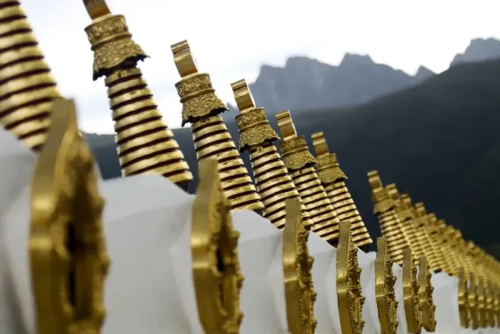 Framed Print : Golden stupas, Buddhist temple, Ganzi (Garze), Sichuan, China, Asia Framed Print : Golden stupas, Buddhist temple, Ganzi (Garze), Sichuan, China, Asia