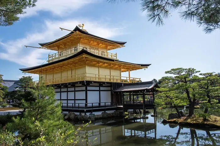 Framed Print : Golden Temple (Kinkaku-ji) reflected in the surrounding pond, UNESCO World Heritage Site, Kyoto, Honshu, Japan, Asia