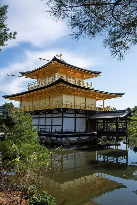 Framed Print : Golden Temple (Kinkaku-ji) reflected in the surrounding pond, UNESCO World Heritage Site, Kyoto, Honshu, Japan, Asia Framed Print : Golden Temple (Kinkaku-ji) reflected in the surrounding pond, UNESCO World Heritage Site, Kyoto, Honshu, Japan, Asia