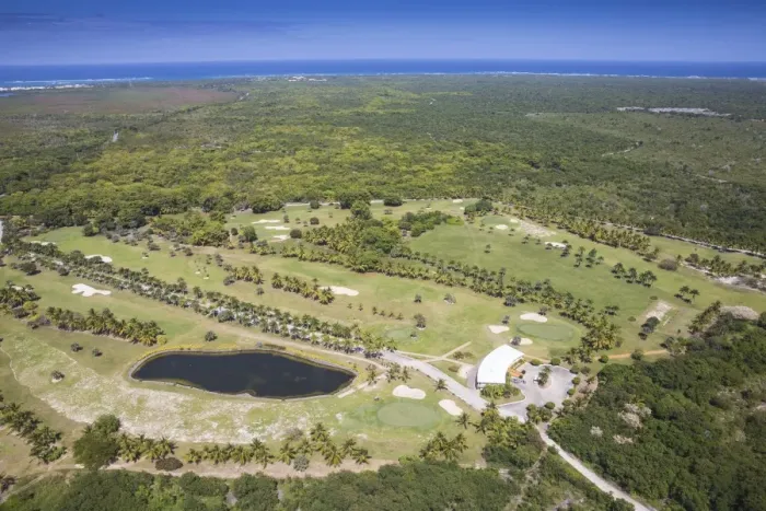 Framed Print : Golf Club at Bavaro, Punta Cana, Dominican Republic, West Indies, Caribbean, Central Framed Print : Golf Club at Bavaro, Punta Cana, Dominican Republic, West Indies, Caribbean, Central