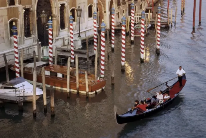 Framed Print : Gondola on the Grand Canal Framed Print : Gondola on the Grand Canal