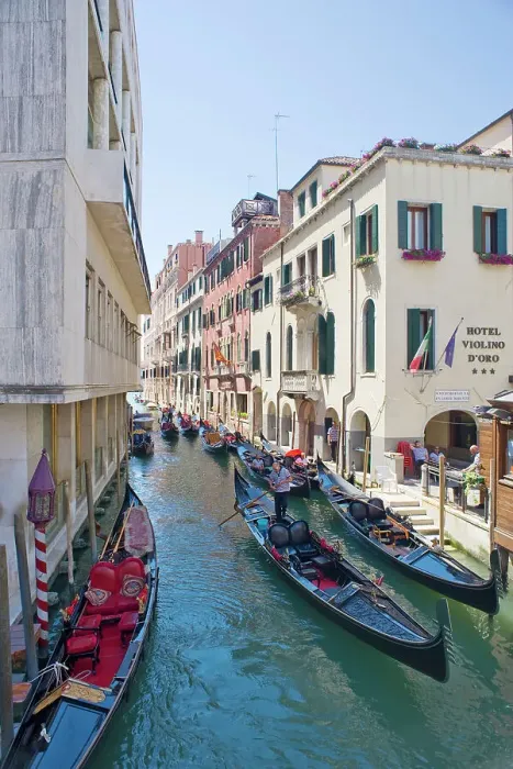 Framed Print : Gondolas lined up in the Rio San Moise canal very close to the Piazza San Marco (St. Mark's Square), Venice, UNESCO World Heritage Site, Veneto, Italy, Europe Framed Print : Gondolas lined up in the Rio San Moise canal very close to the Piazza San Marco (St. Mark's Square), Venice, UNESCO World Heritage Site, Veneto, Italy, Europe
