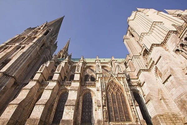 Gothic architecture on Chartres Cathedral, UNESCO World Heritage Site, Chartres, Eure-et-Loir, Centre, France, Europe