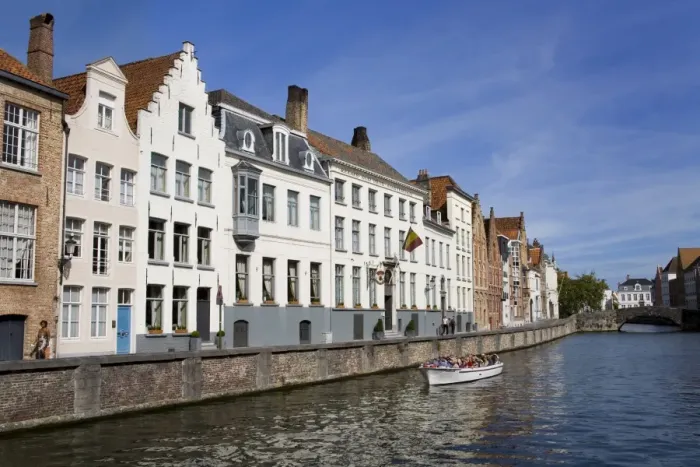 Framed Print : Gothic buildings on Spiegelrei, Bruges, West Flanders, Belgium, Europe Framed Print : Gothic buildings on Spiegelrei, Bruges, West Flanders, Belgium, Europe