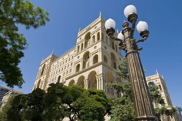 Government House (Dom Soviet), Baku, Azerbaijan, Central Asia, Asia