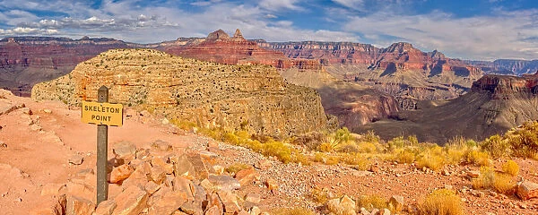 Grand Canyon view from Skeleton Point along the South Kaibab Trail on the south rim