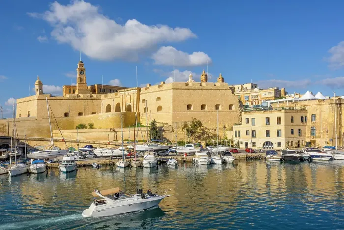 Framed Print : Grand Harbour looking towards Cospicua, Malta Framed Print : Grand Harbour looking towards Cospicua, Malta