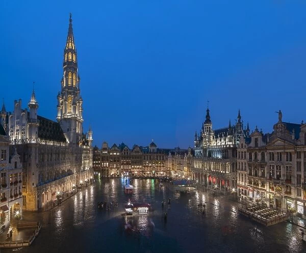 Grand Place dusk, UNESCO World Heritage Site, Brussels, Belgium, Europe