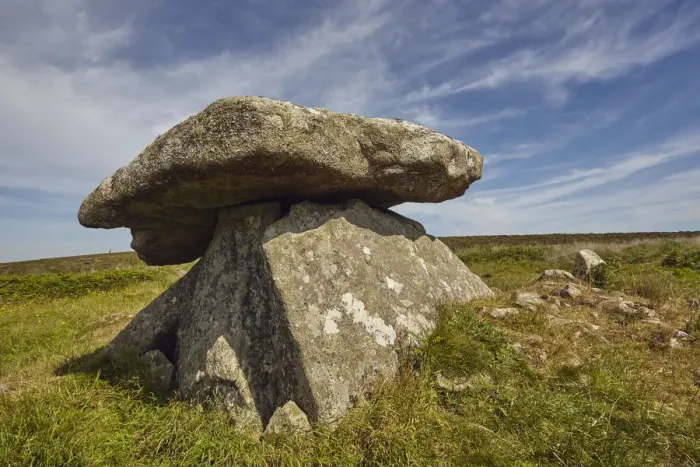 Framed Print : Granite blocks in the prehistoric remains of a Neolithic burial chamber, Chun Quoit Framed Print : Granite blocks in the prehistoric remains of a Neolithic burial chamber, Chun Quoit