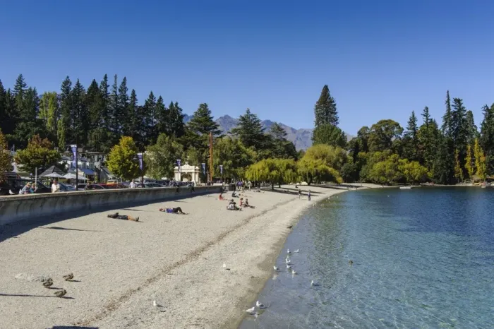 Framed Print : Gravel beach in Queenstown, Otago, South Island, New Zealand, Pacific Framed Print : Gravel beach in Queenstown, Otago, South Island, New Zealand, Pacific