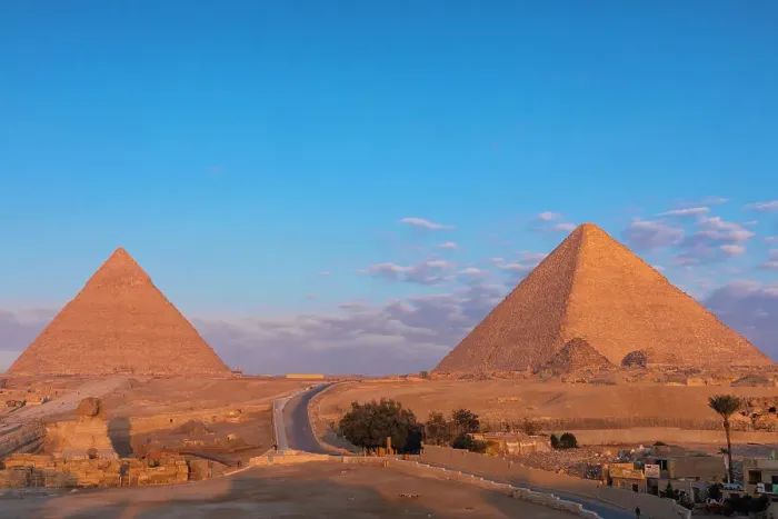 Framed Print : The Great Sphinx of Giza and The Pyramid of Khafre and Great Pyramid, UNESCO World Heritage Site, Giza, Egypt, North Africa, Africa Framed Print : The Great Sphinx of Giza and The Pyramid of Khafre and Great Pyramid, UNESCO World Heritage Site, Giza, Egypt, North Africa, Africa