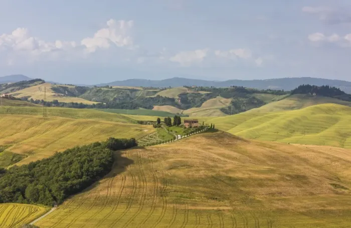 Framed Print : Green rolling hills and farm houses of Crete Senesi (Senese Clays), Province of Siena Framed Print : Green rolling hills and farm houses of Crete Senesi (Senese Clays), Province of Siena