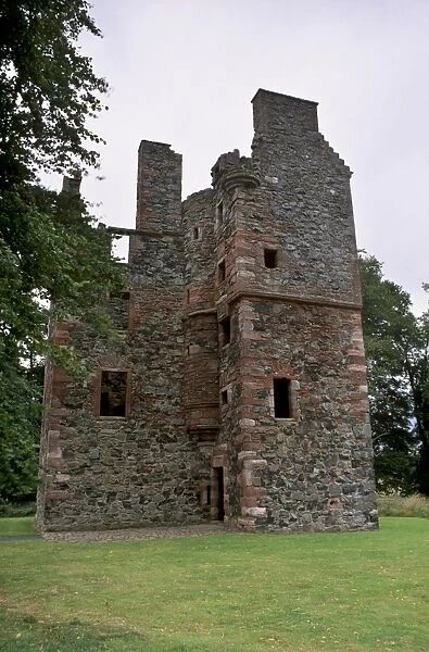 Greenknowe tower, 1581